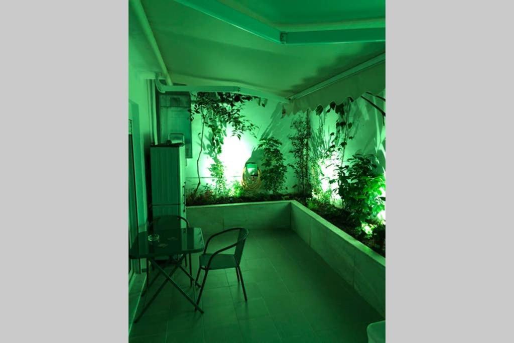 Brand New Aprt With Backyard In Lycabettus Hill ! Apartman Athén Kültér fotó