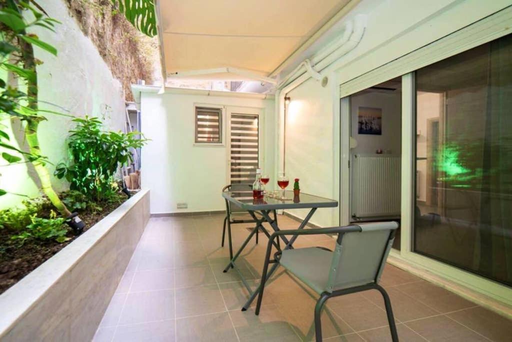 Brand New Aprt With Backyard In Lycabettus Hill ! Apartman Athén Kültér fotó