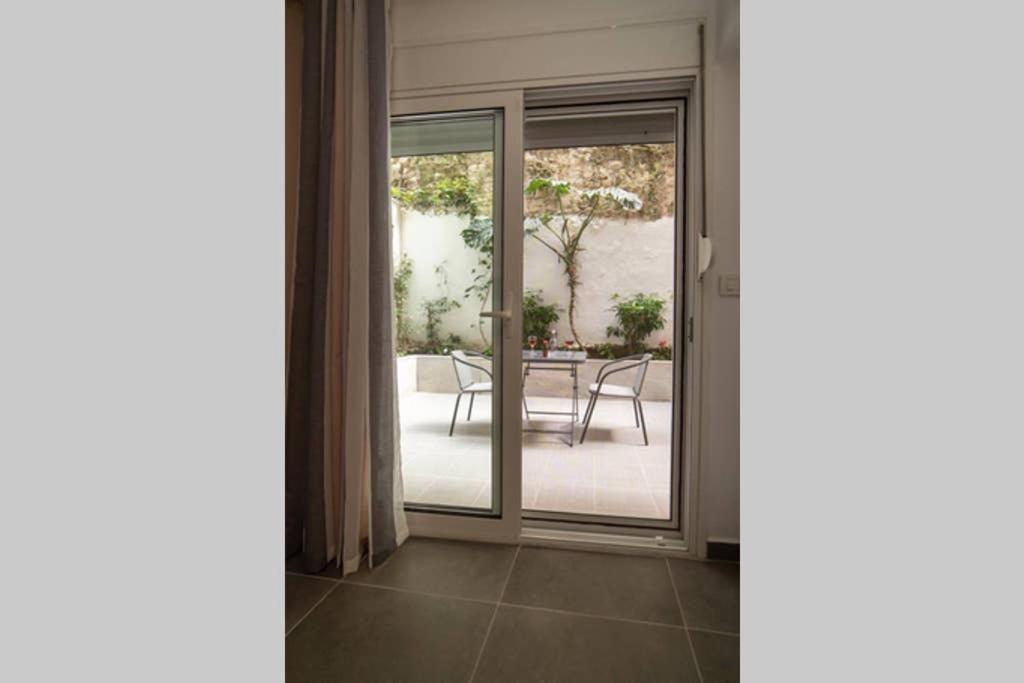 Brand New Aprt With Backyard In Lycabettus Hill ! Apartman Athén Kültér fotó